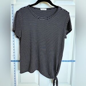 Olivia Rae Top, XL black and white stripes short sleeve